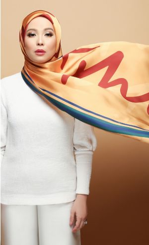 You Got This Scarf in Gold