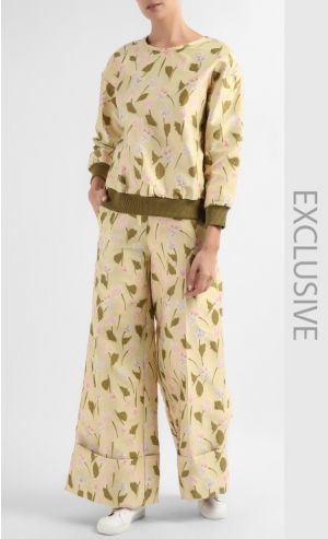 Eloise Pullover Top in Mellow