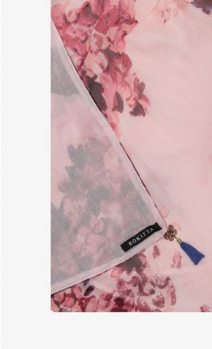 Chic Printed Scarf in Hydrangea Red