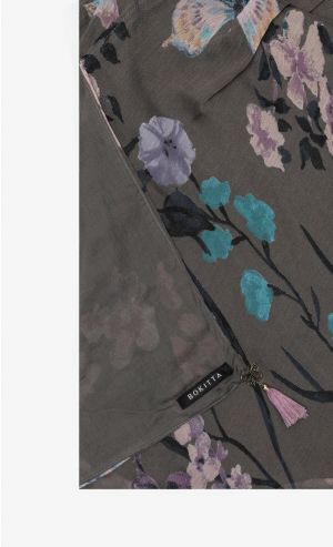 Chic Printed Scarf in Bloomistic