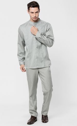 Raea Tailored Pants in Pale Green