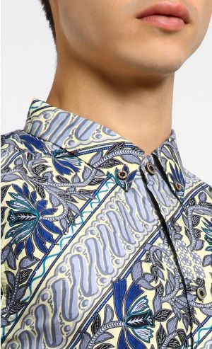 Machete Batik Shirt in Cream Blue