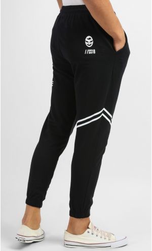 Timeless Hybrid Pant in Black