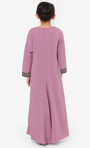 Jubah in Baby Mangosteen