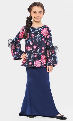 Jaisalmer Lace Kurung Set in Dark Blue