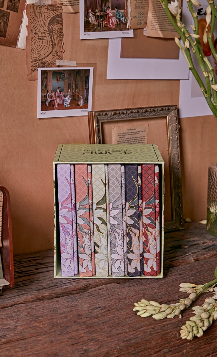 The Blooming dUCk - Tuberose - Square Scarf Set