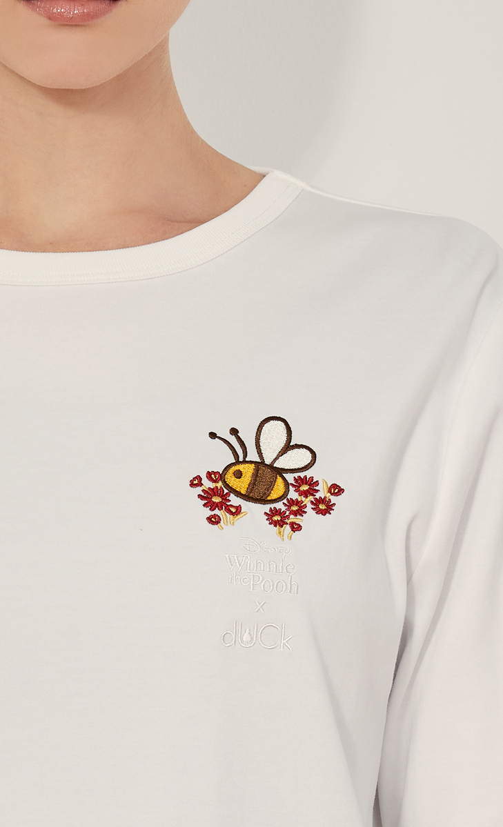 Winnie the Pooh x dUCk Embroidered Long Sleeves T-Shirt in White image 2