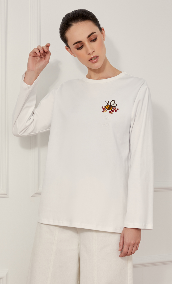 Winnie the Pooh x dUCk Embroidered Long Sleeves T-Shirt in White