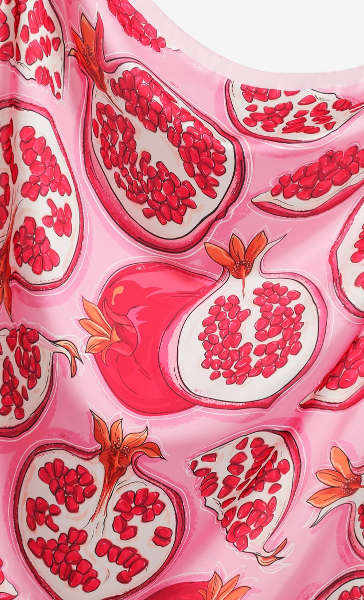 The Fruity dUCk Shawl in Pomegranate image 2