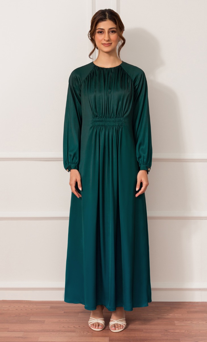 The Oops Edit Gathered Dress in Solid Green image 2