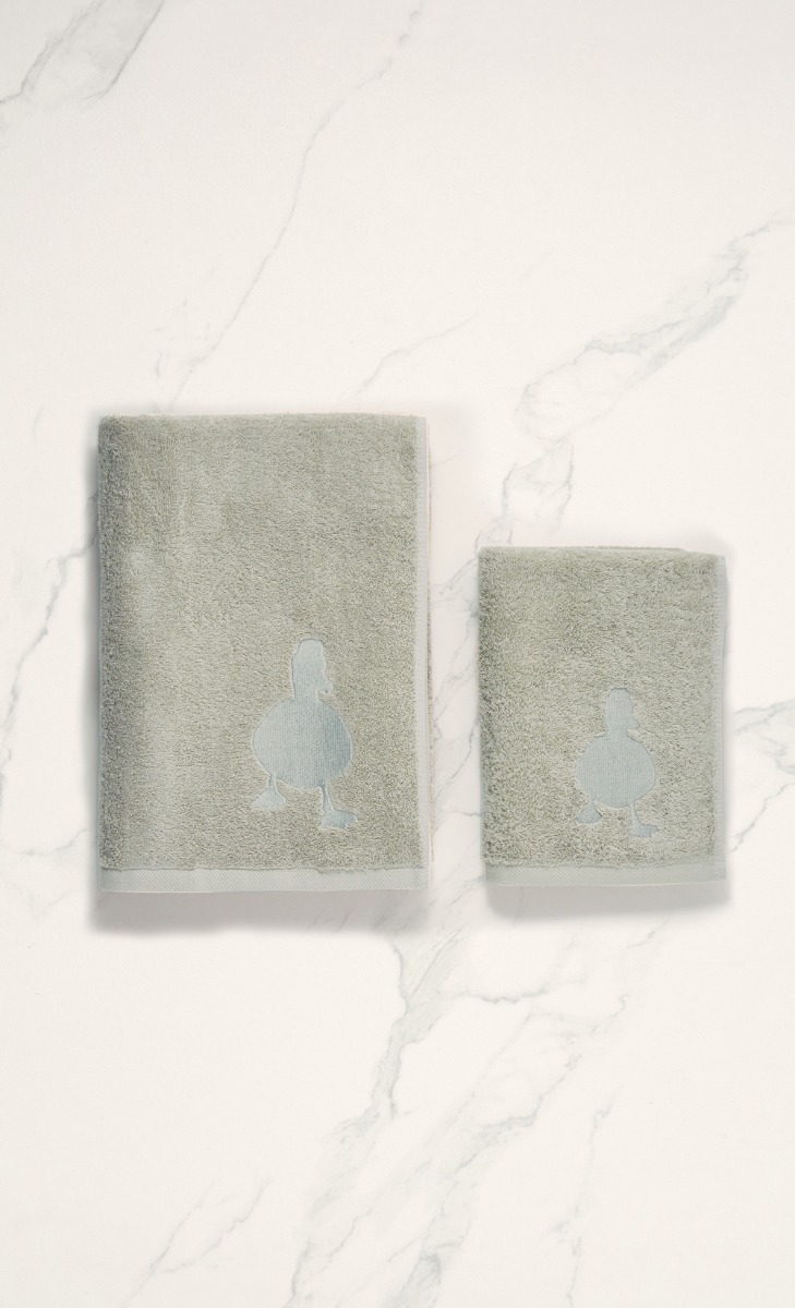 dUCk Coloured Towel Set In Grey image 2