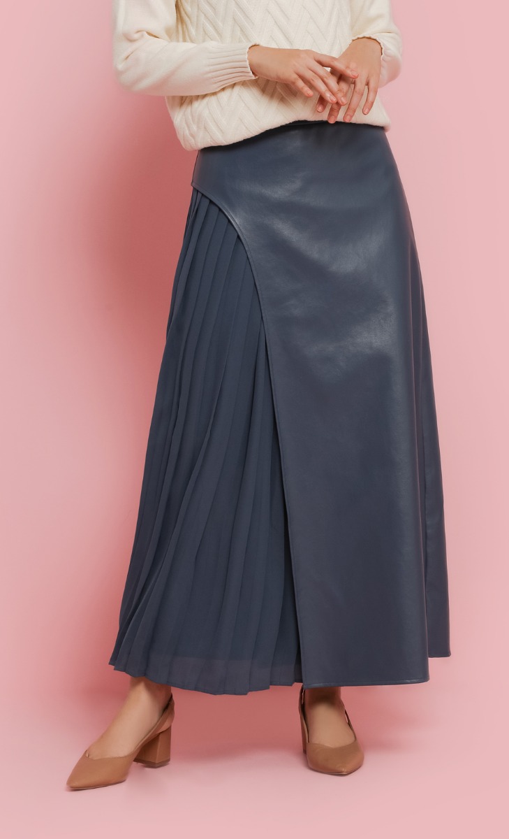 Half Leather Pleat Skirt in Blue