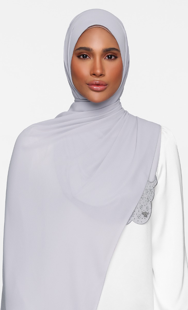 Frappe Dandelion Shawl with nanotechnology in Hot Ash