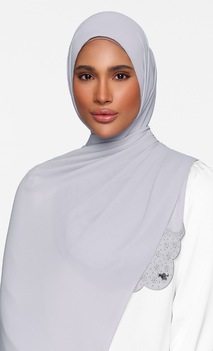 Frappe Dandelion Shawl with nanotechnology in Hot Ash image 2