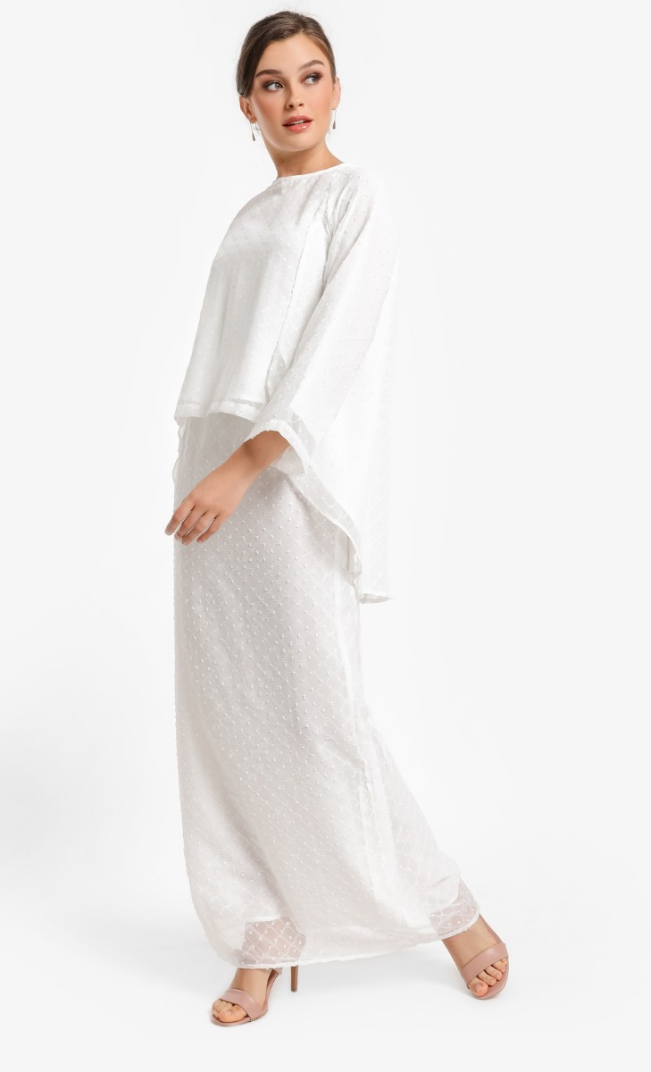 Kak Som Set in White