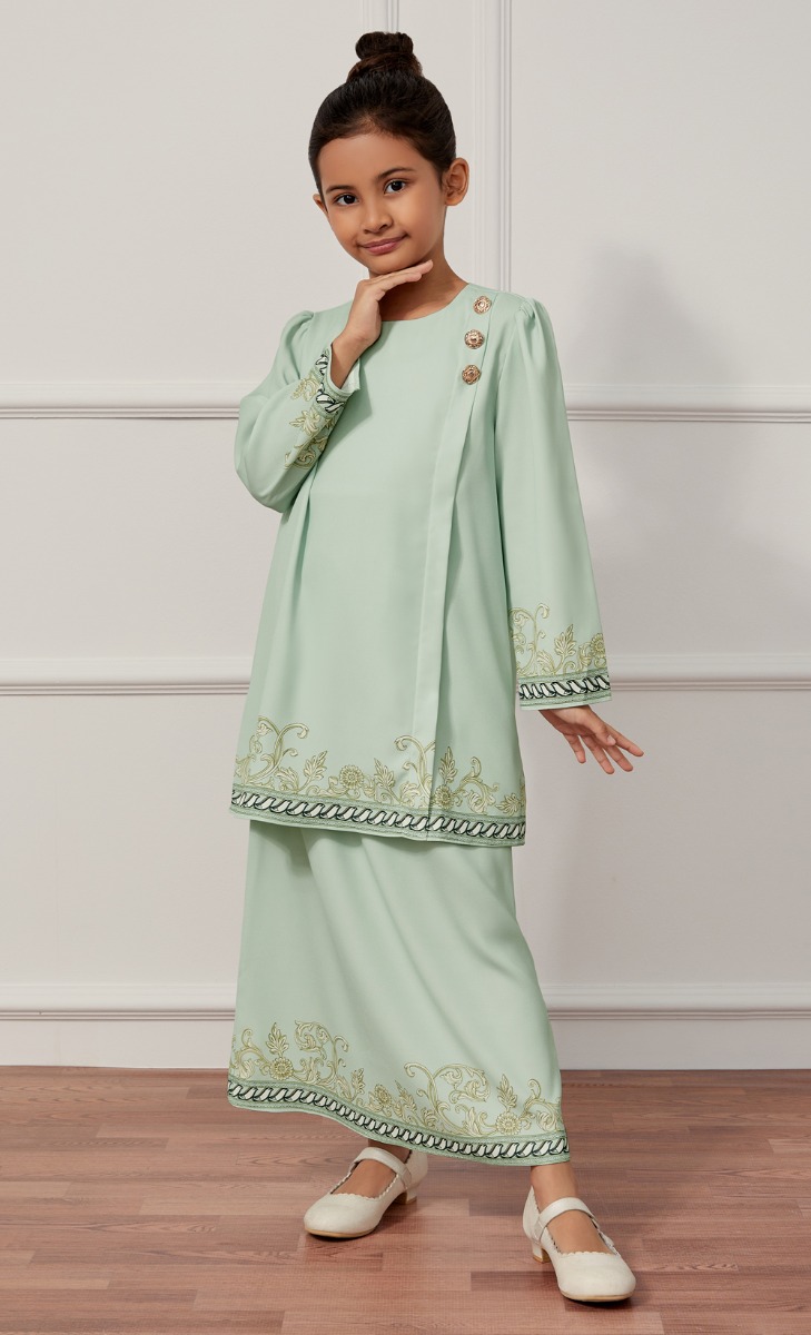 The Heritage dUCk Little Damai