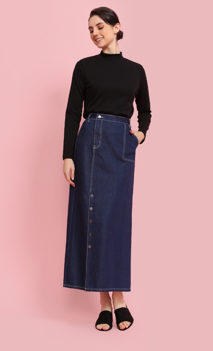 Long Sleeve High Neck Top In Black