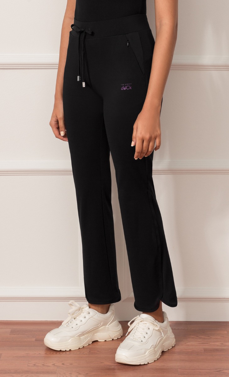 The Sporty dUCk Motion Pants in Black