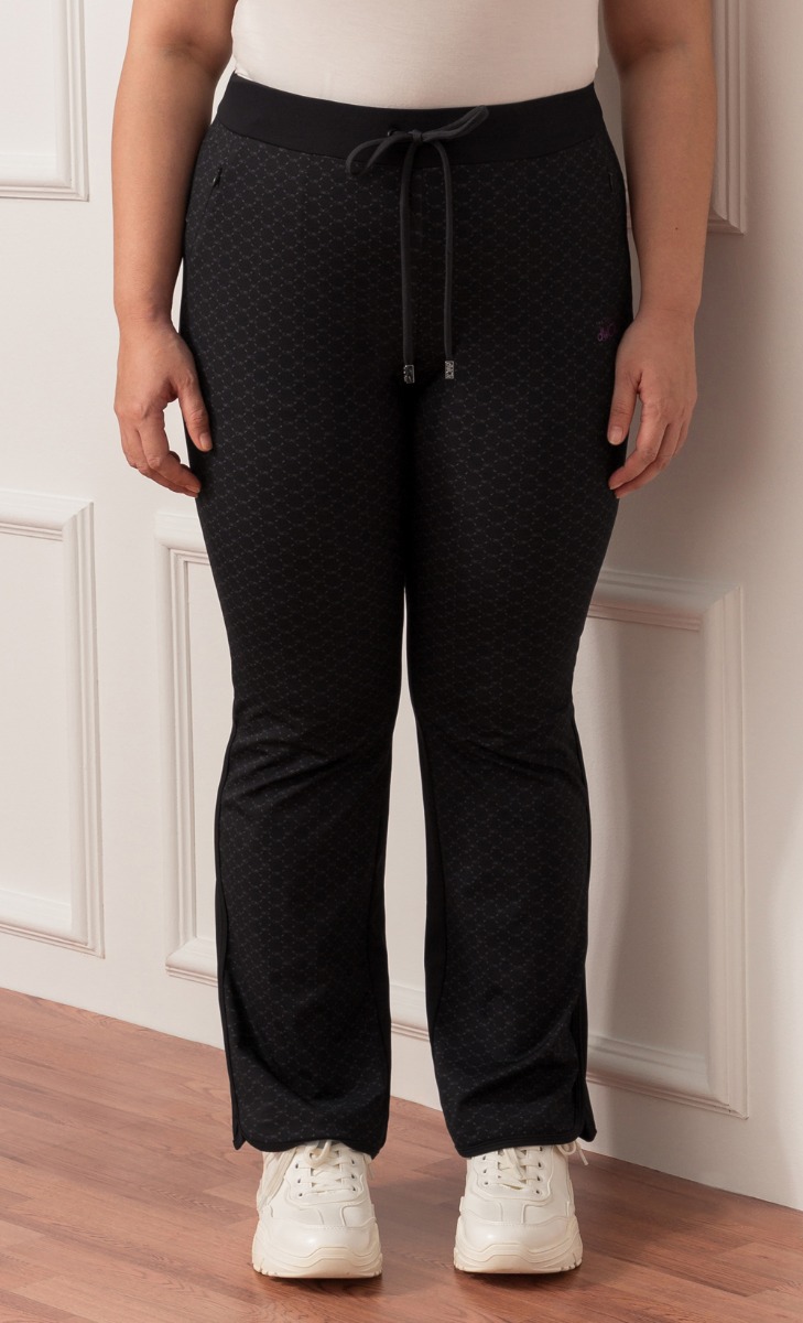 The Sporty dUCk Motion Pants in Classic Black