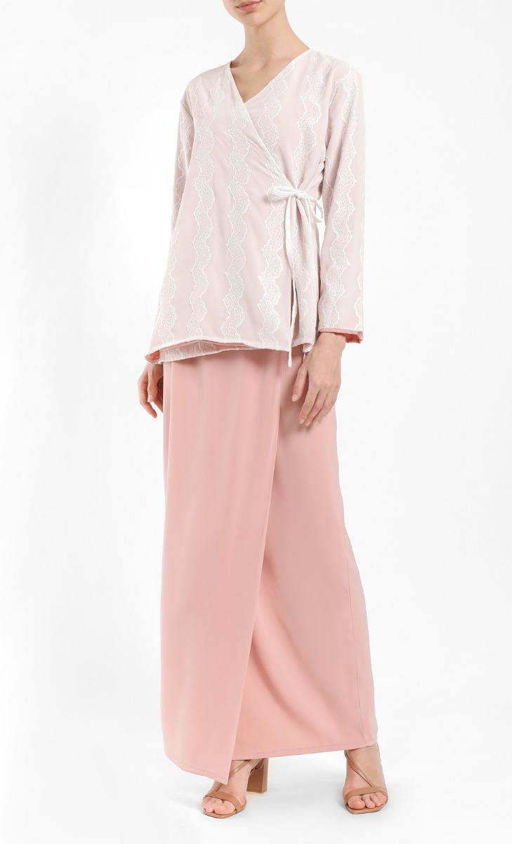 Melur Kurung Set in Pink