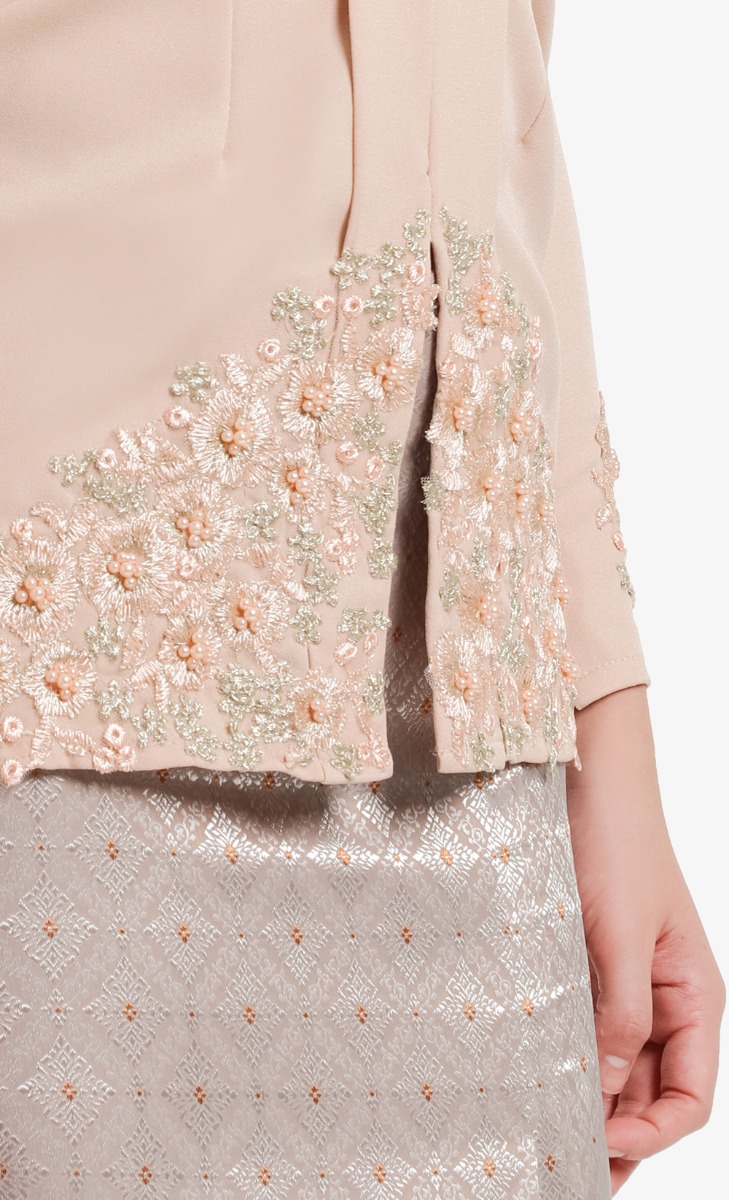 Mira Kebaya Set In Nude image 2