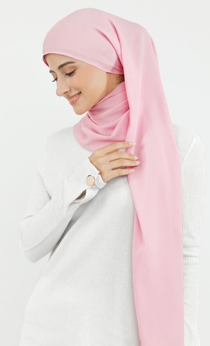 Nikaia Magnetic Chiffon Hijab in Pink