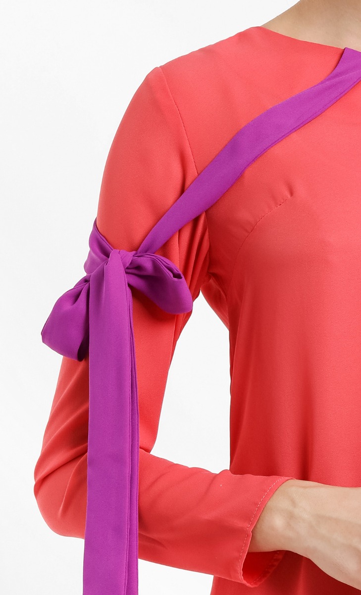 Yuri Shoulder Bow Kurung Set In Tangerine Purple image 2
