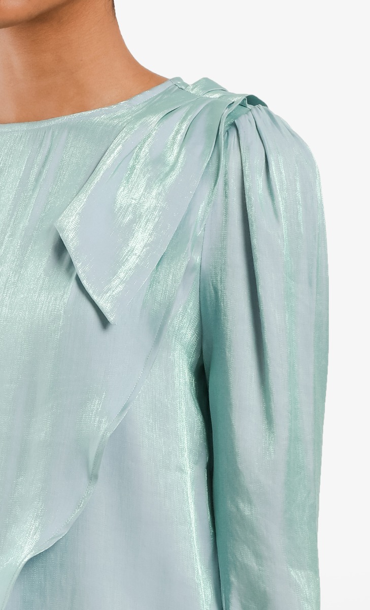 Overlap Puff Sleeves Top in Light Blue image 2
