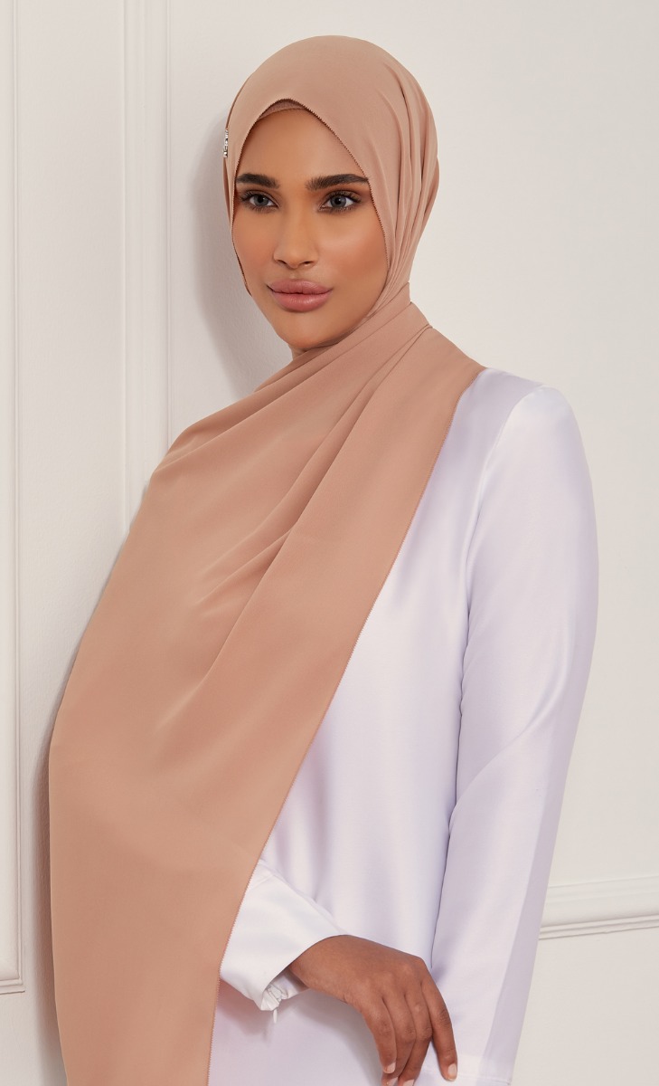 Instant Frappe Scarf with nanotechnology in Peach Cobbler