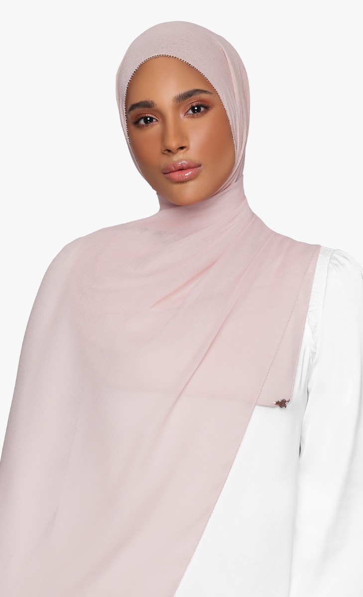 Fluff Scarf with nanotechnology in Peach Puff image 2