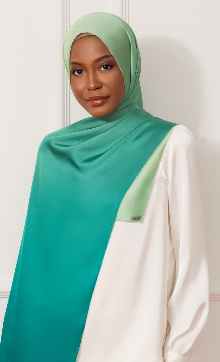 The Oops dUCk Shawl in Perfect Green