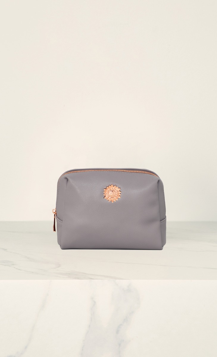 The Heritage dUCk Makeup Pouch in Taupe