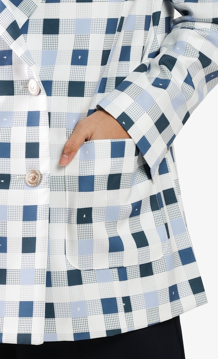 The Checkered Edit Blazer in Icy image 2