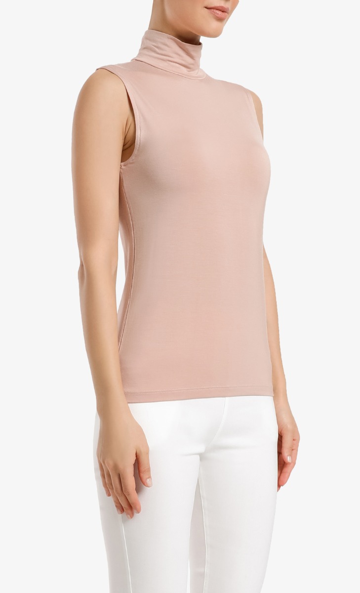 Sleeveless Turtleneck Inner In Rosette image 2