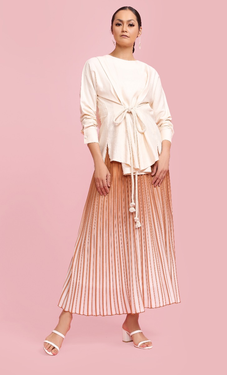 Round Neck Top with Rope Belt in Antique White