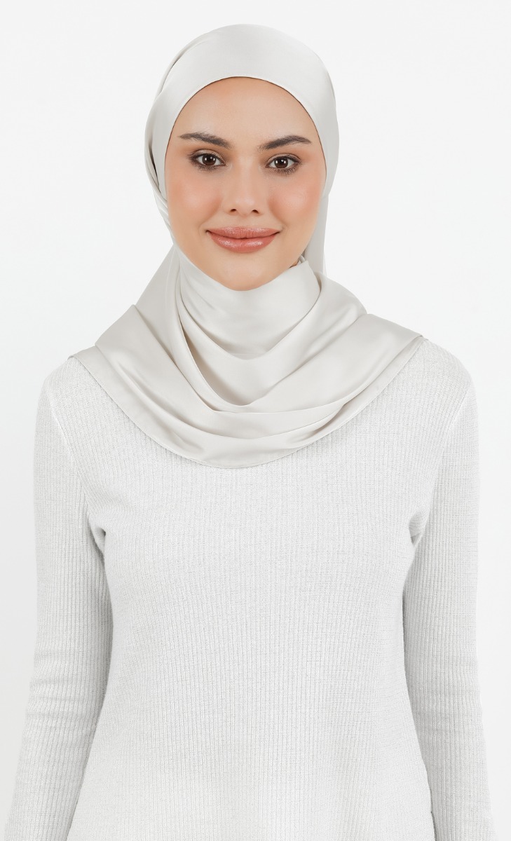 Seoul 2.0 Satin Hijab in Whip