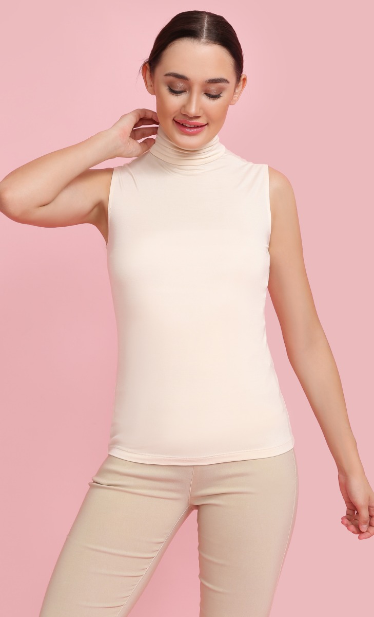 Sleeveless Turtleneck Inner In Nude