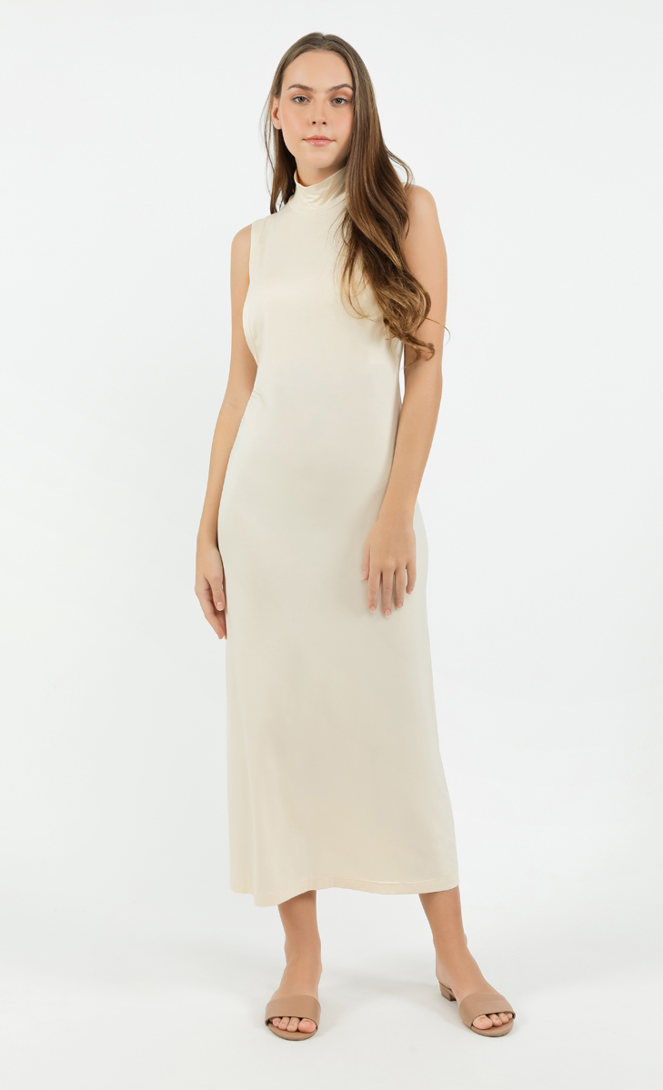 Sleeveless With Opening Dress in Nude