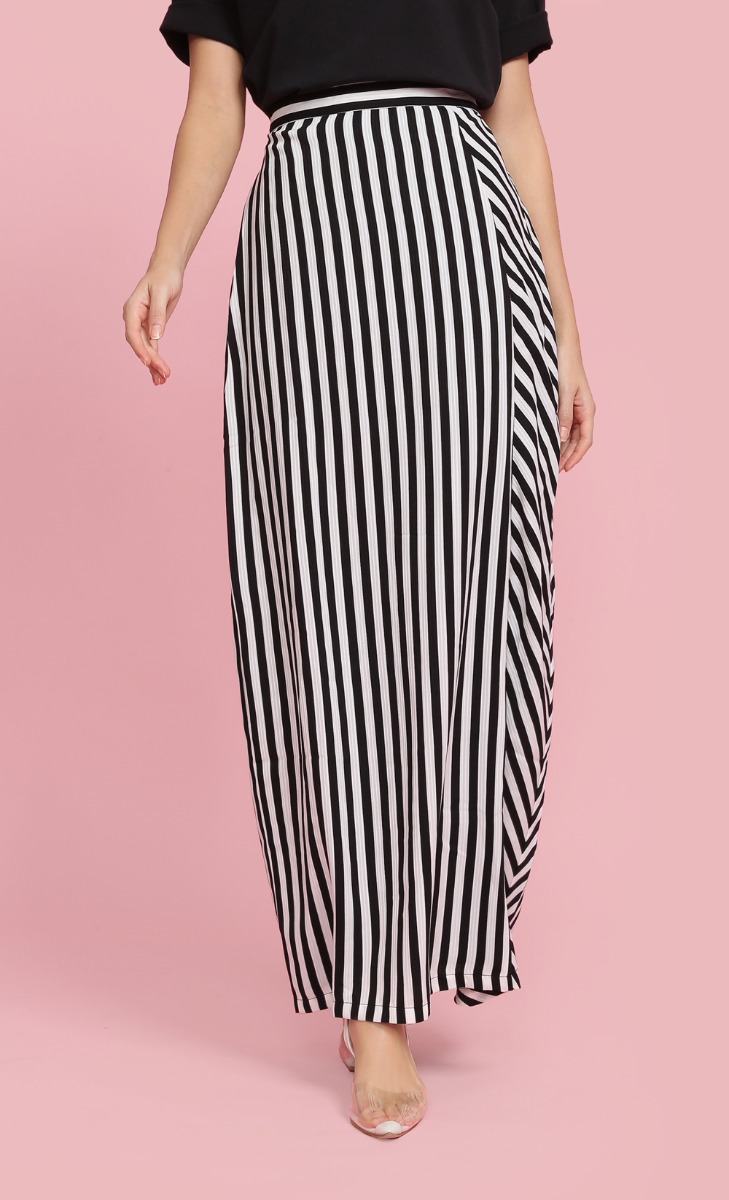 Striped Panel Skirt in Black