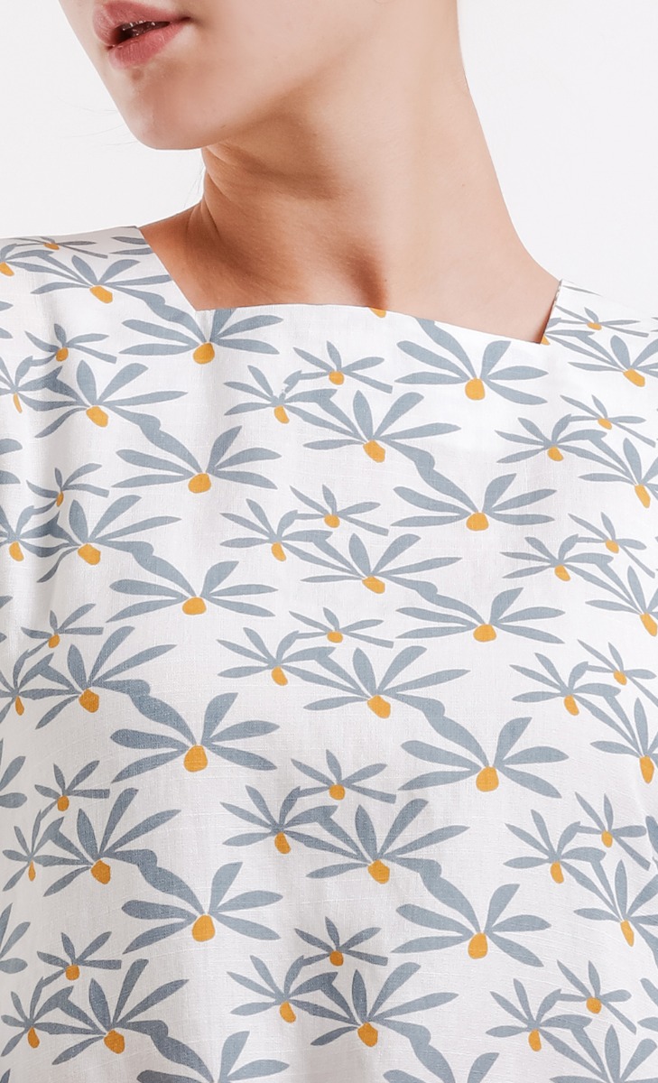 Tati Kurung Set in Green image 2