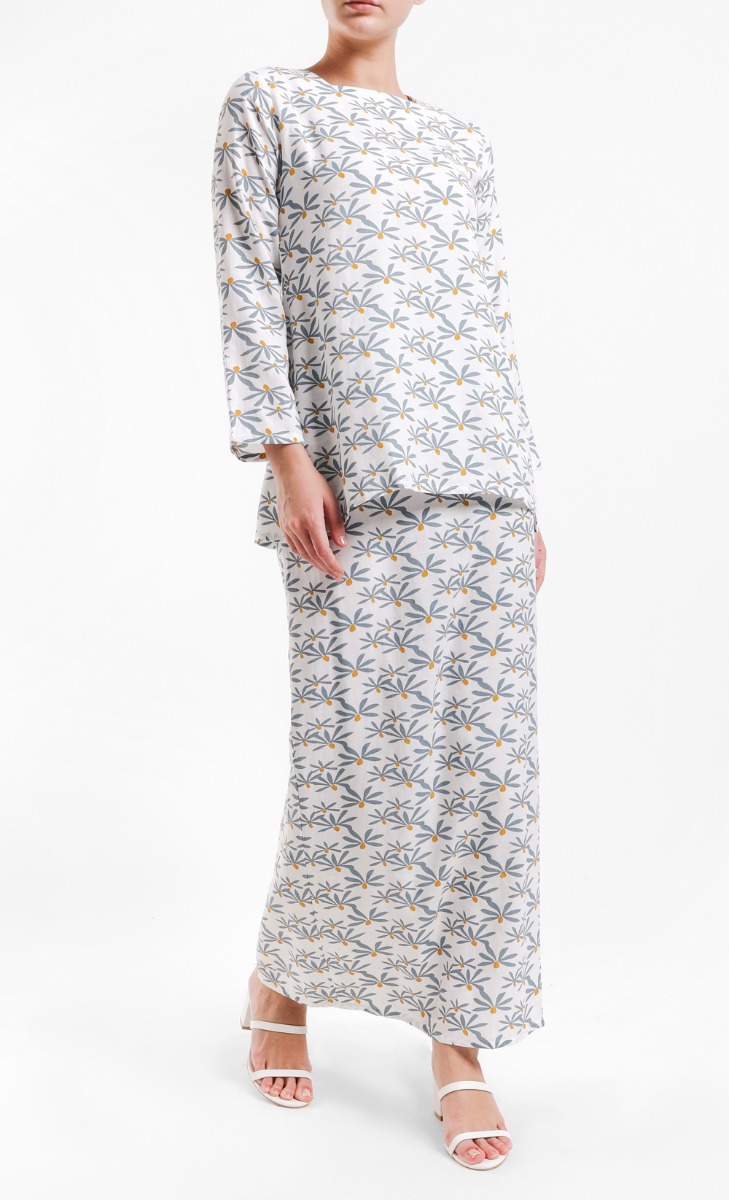 Tati Kurung Set in Green