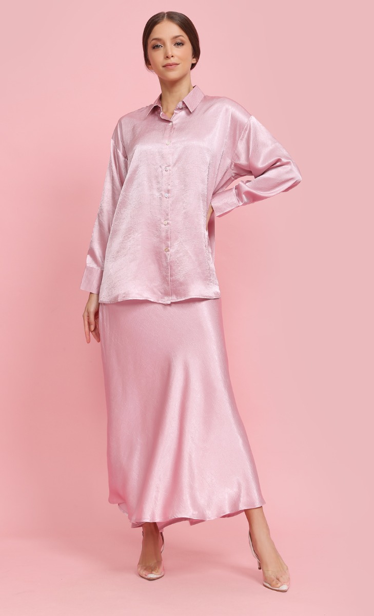 Textured Satin Blouse in Pink image 2