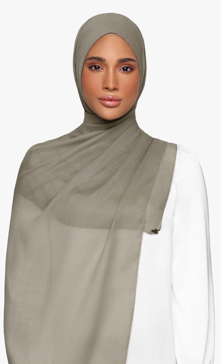 Fluff Scarf with nanotechnology in Toffee Crunch