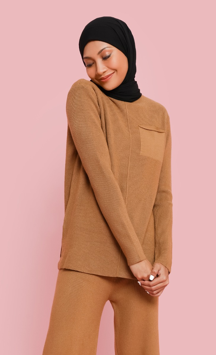 Fine-Knit High Neck Top in Khaki