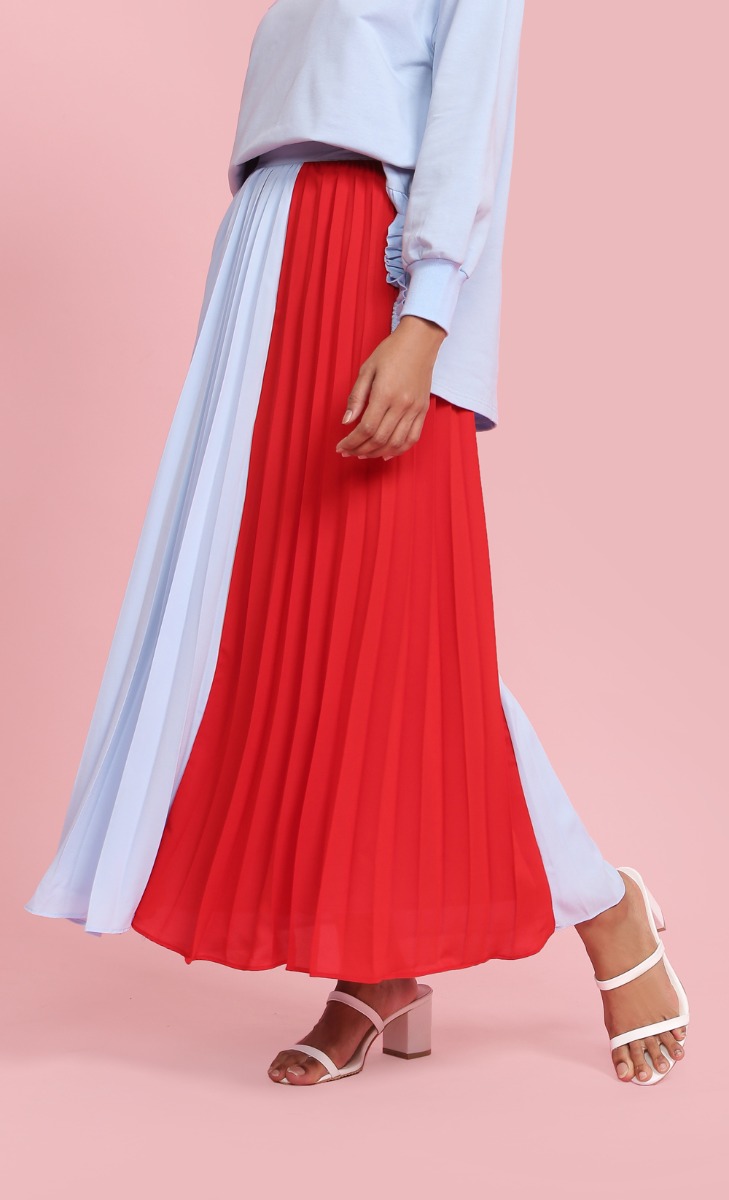 Two-Toned Pleated Skirt in Light Blue