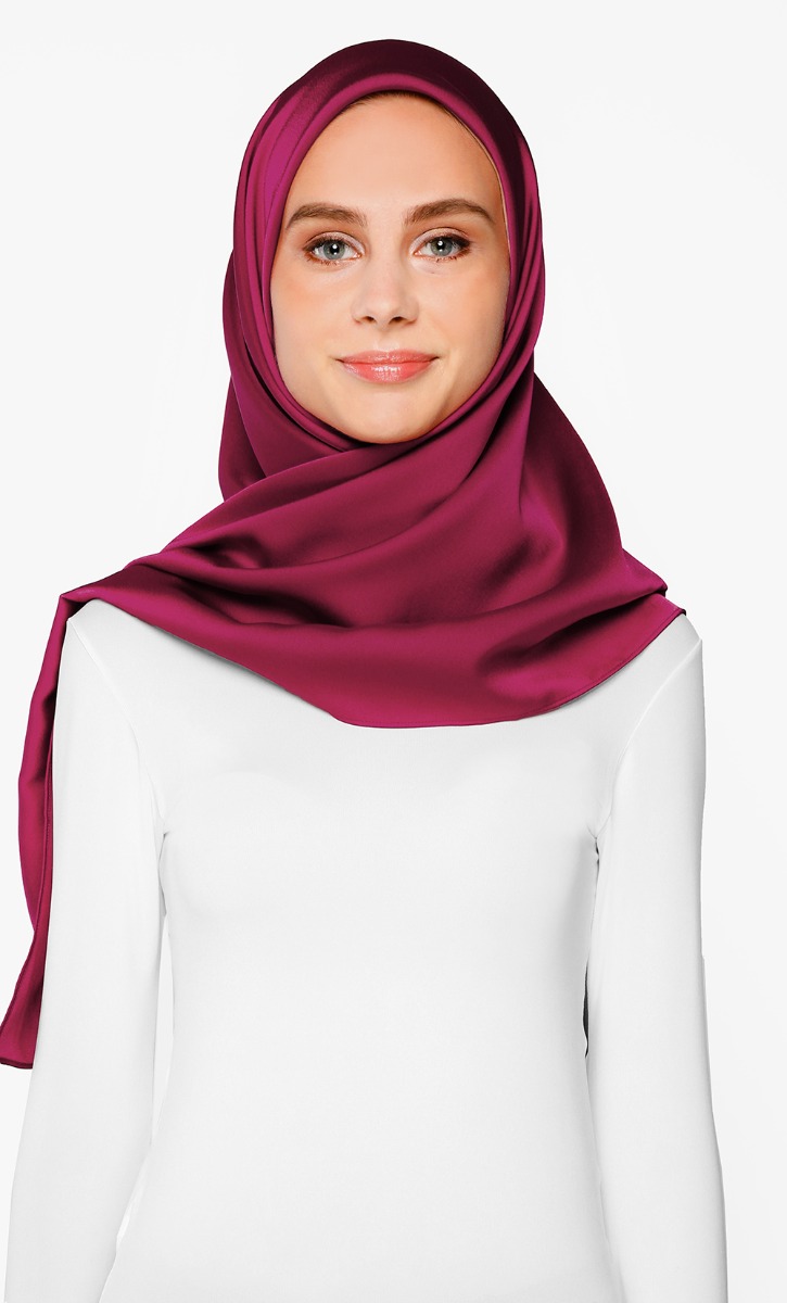 Asna Basic Square Scarf in Cerise
