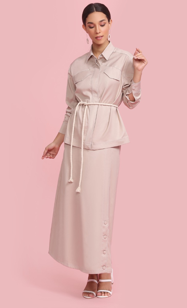 Utility Set in Sandshell