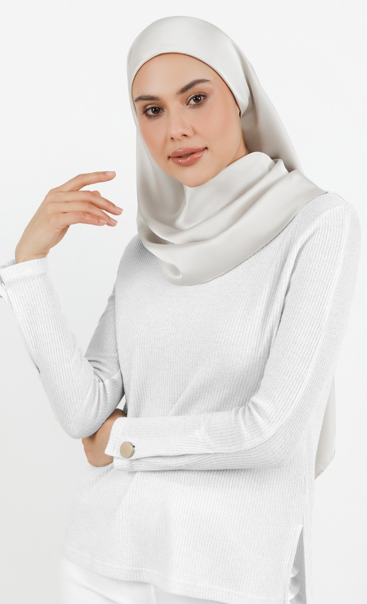 Seoul 2.0 Satin Square Hijab in Whip