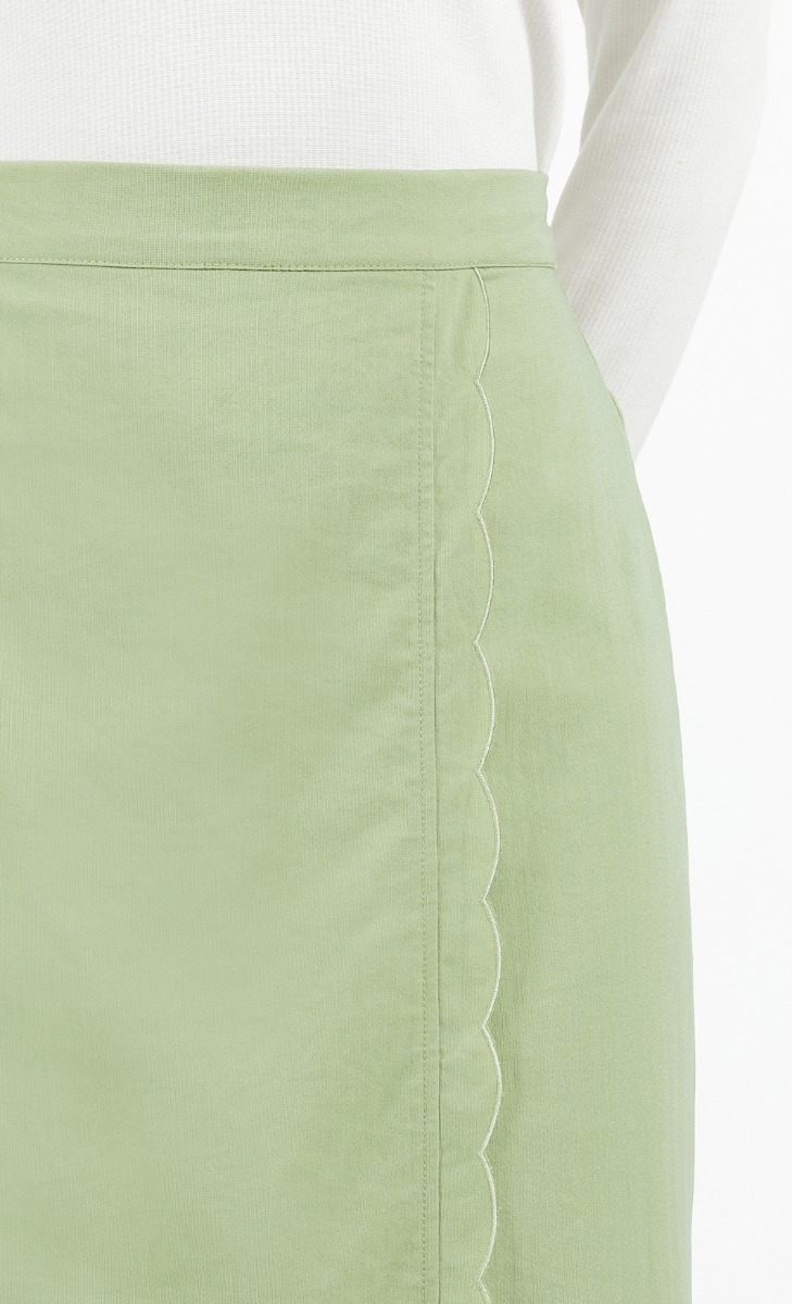 Widuri Skirt in Green image 2